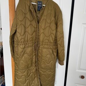 GAP Tan Upcycled Minimalist Puffer Jacket